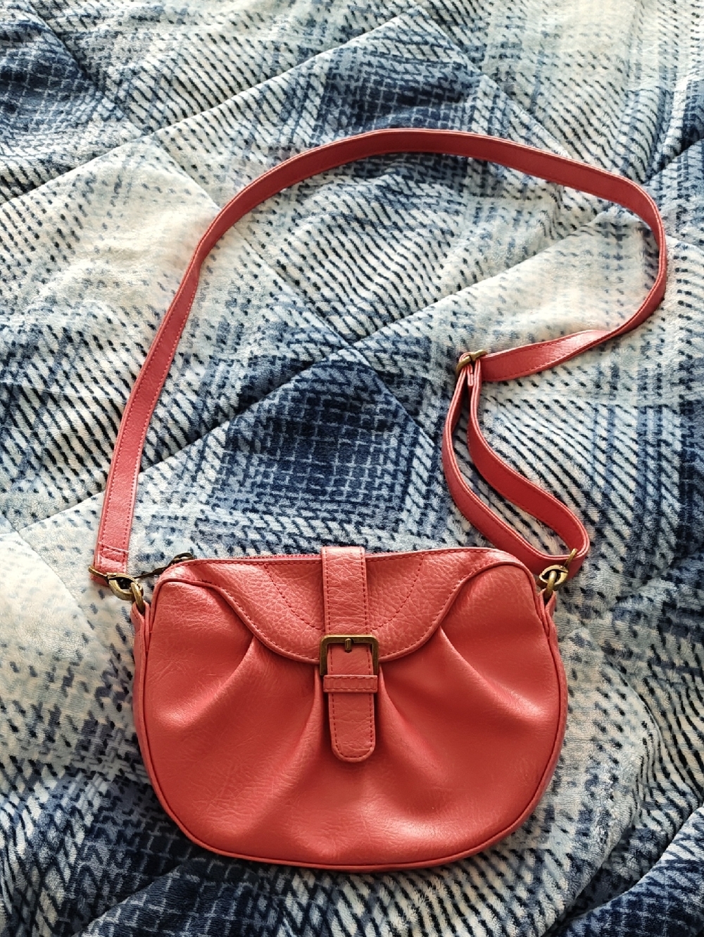 Matt & Nat Coral Pink Crossbody Saddle Bag